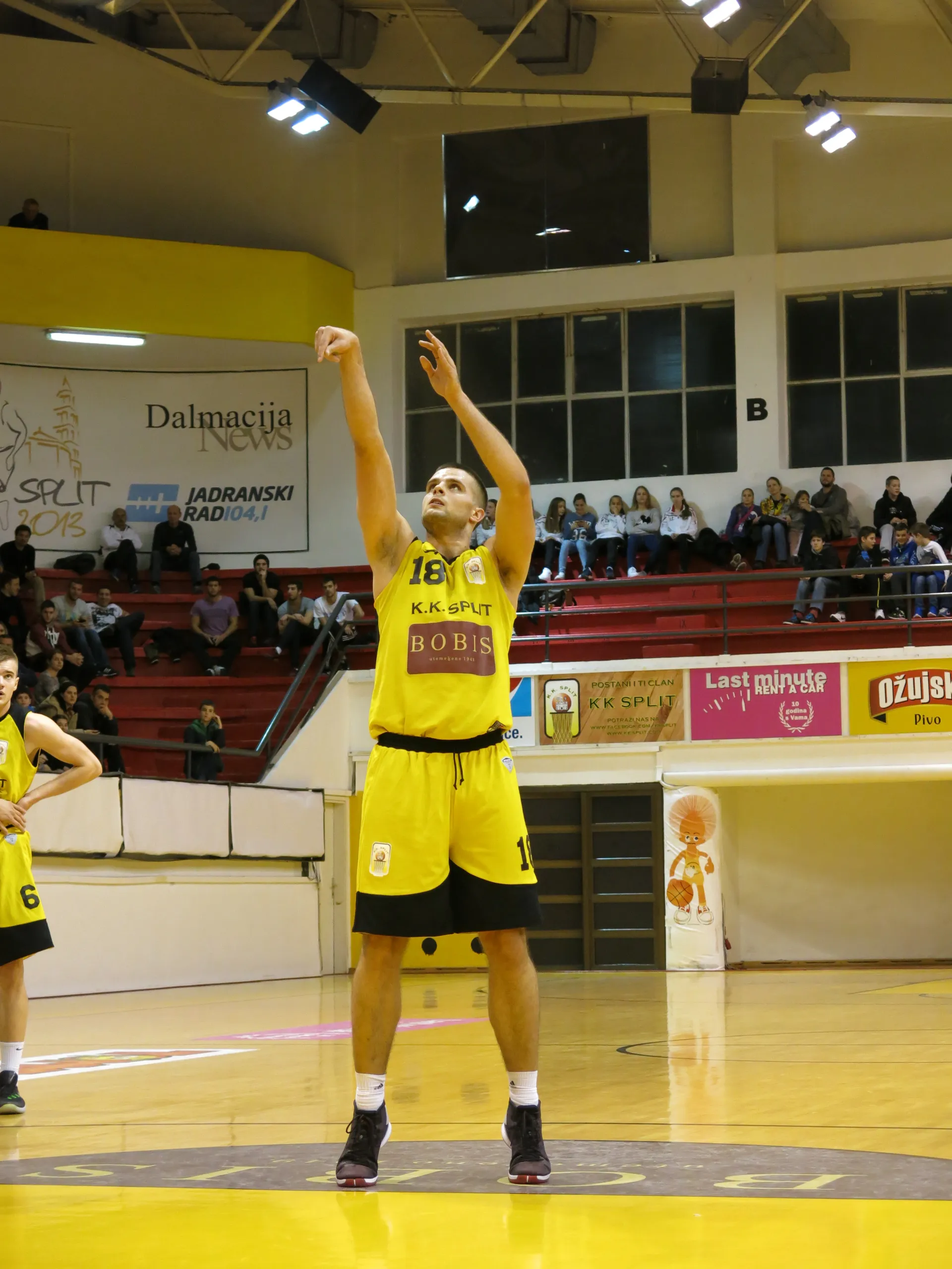 Filip Najev pojačava Split