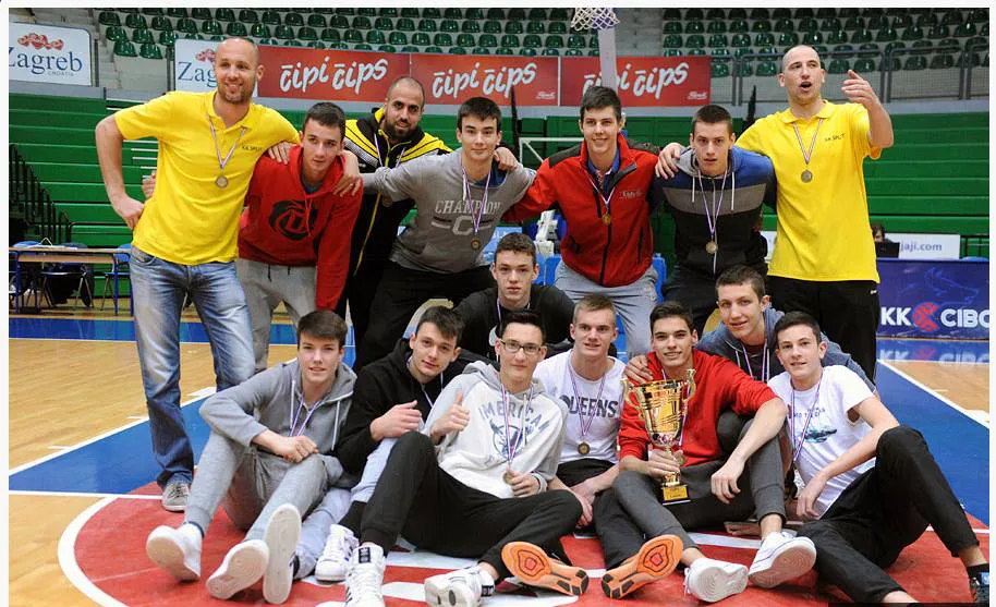 Juniorska završnica, poraz Splita u polufinalu