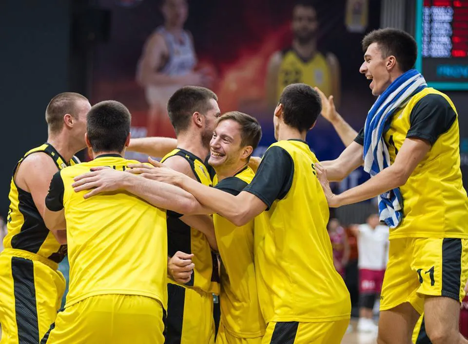 Žuti u finalu Seri Mutiara Champions Cupa
