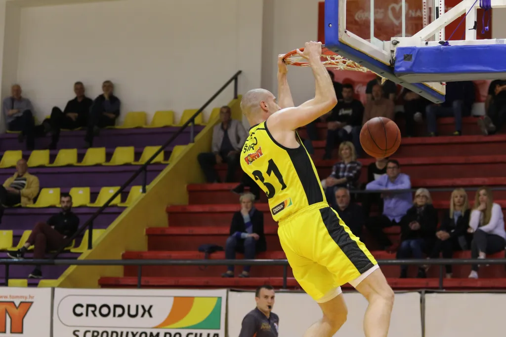 Split uvjerljiv protiv Zaboka (88:63)
