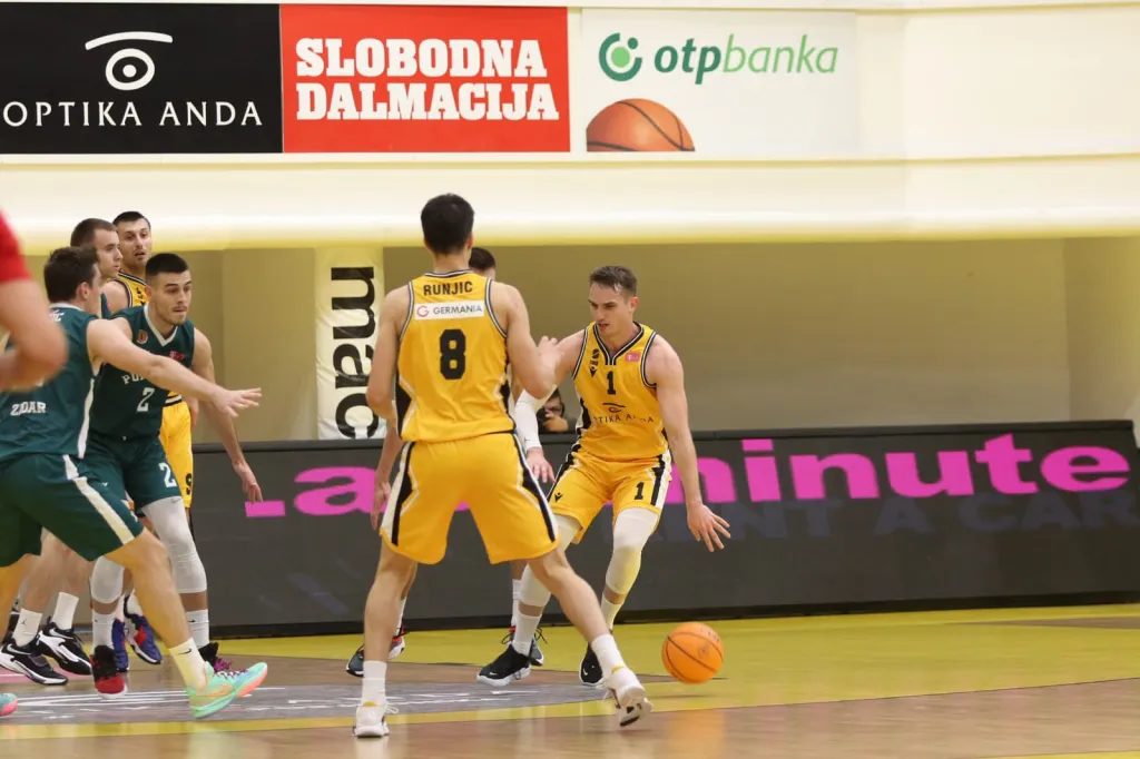 "Žuti" s lakoćom do pobjede nad Sonik Puntamikom