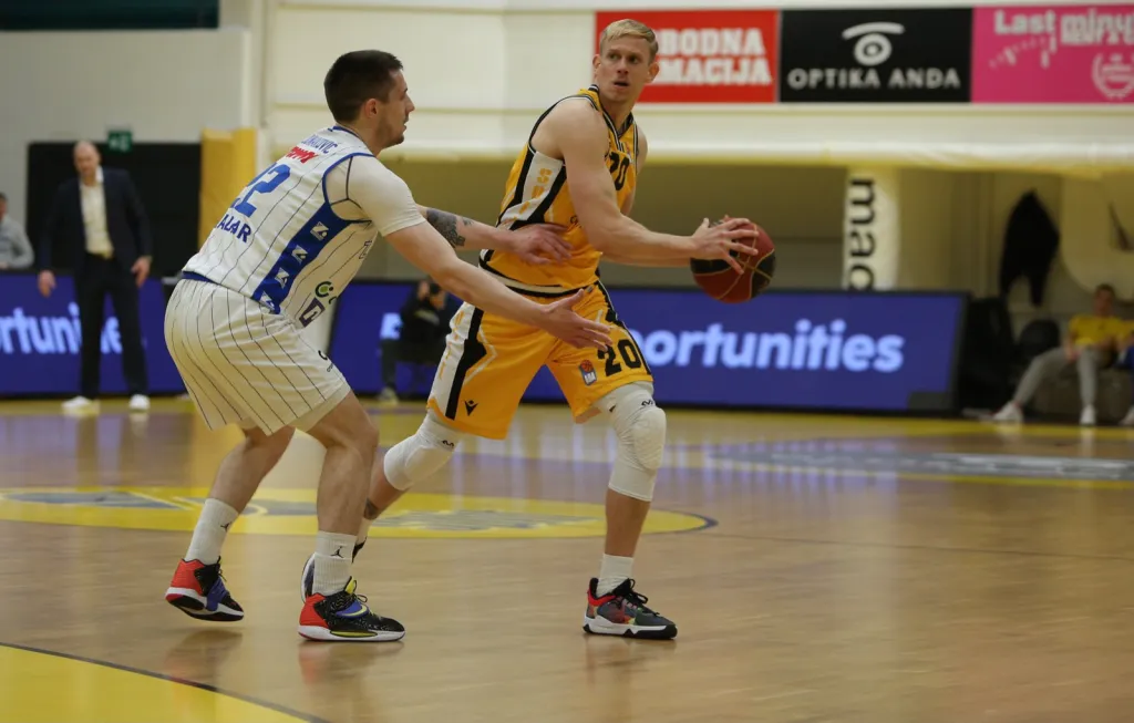 Maj Kovačevič ubacio 8 trica u porazu protiv Zadra
