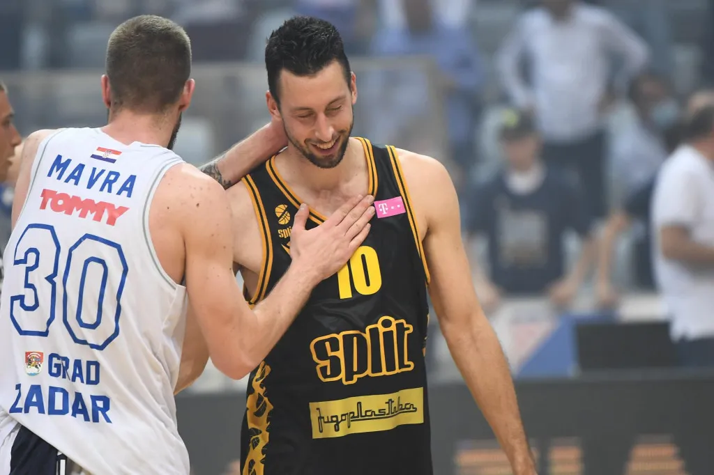 Roko Ukić nastavlja s karijerom, igrat će za “Žute” besplatno