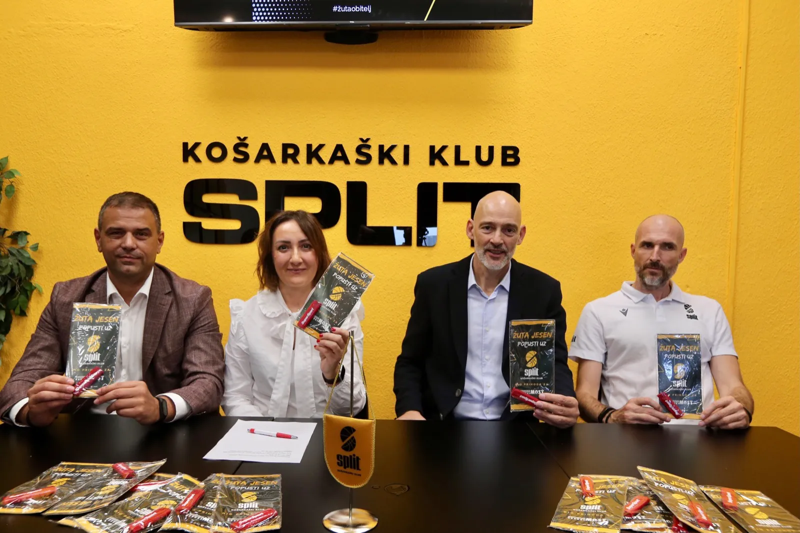 SuperSport i dalje sa “Žutima”